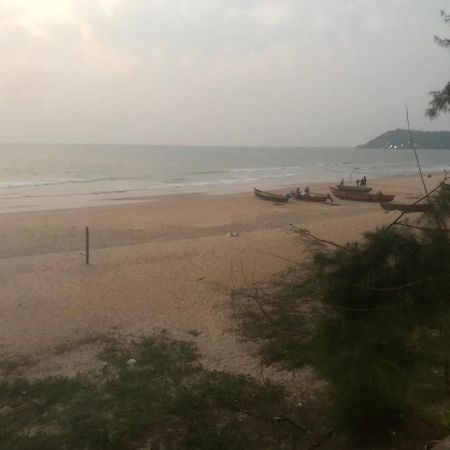 Sam & San Beach Resort Vengurla Exterior foto